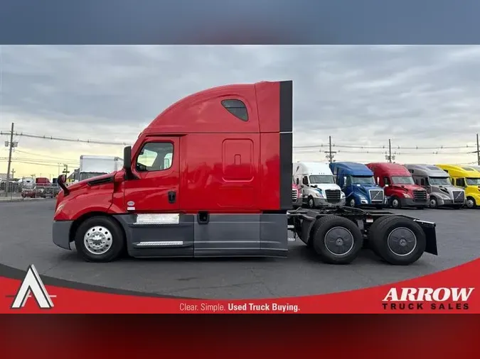 2021 FREIGHTLINER CA126