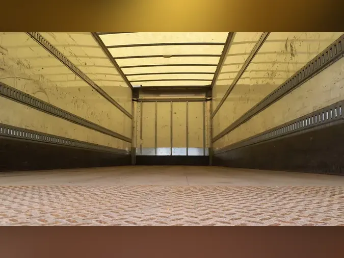 2020 FREIGHTLINER/MERCEDES M2 106