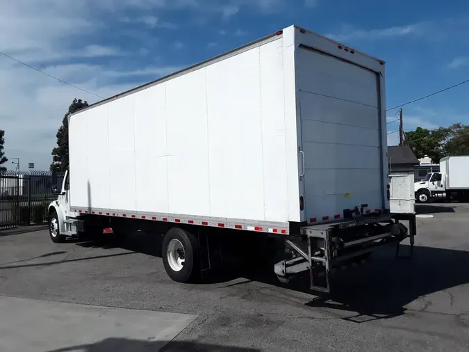 2018 FREIGHTLINER/MERCEDES M2 106