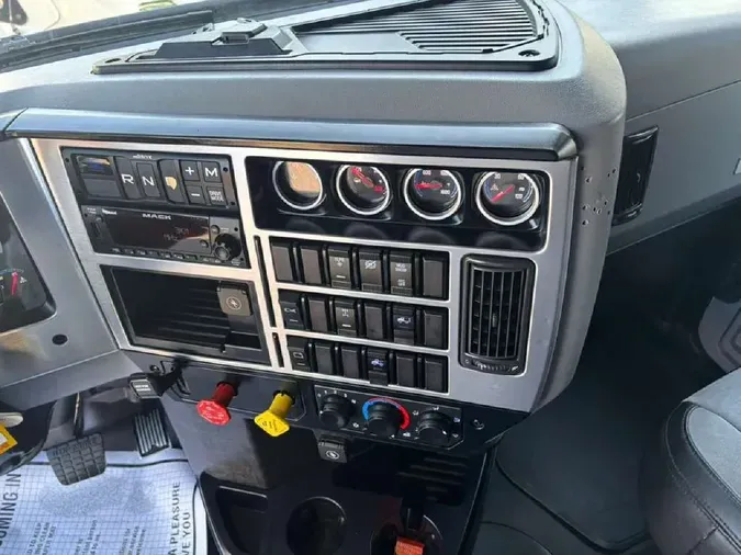 2022 MACK Anthem2a40c76134da2f26b98e19f617b16625