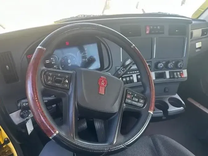 2024 Kenworth T680