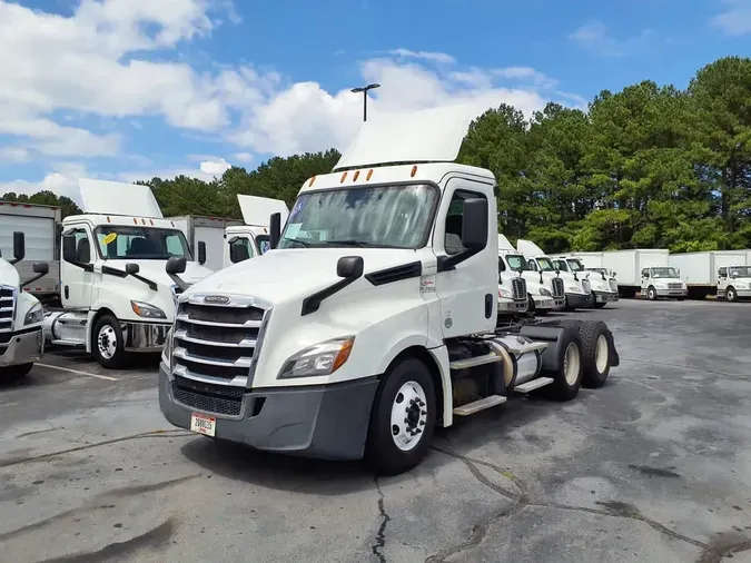2018 FREIGHTLINER NEW CASCADIA PX12664