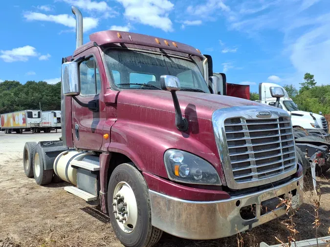 2018 FREIGHTLINER/MERCEDES CASCADIA 125