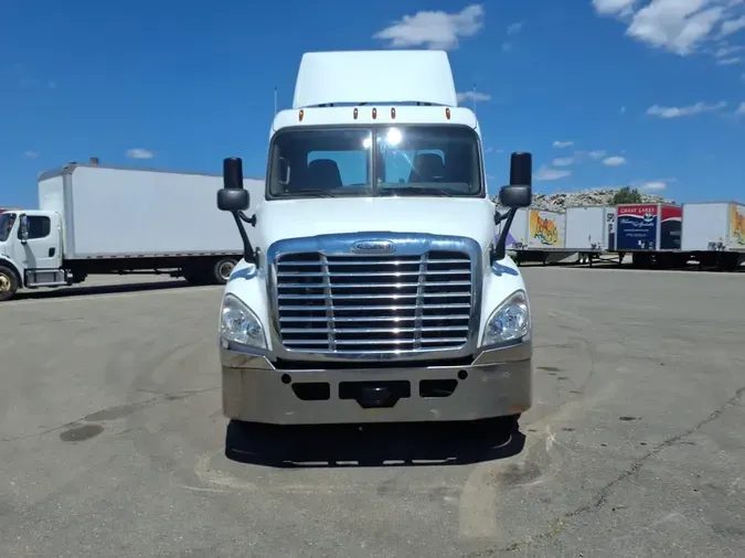 2019 FREIGHTLINER/MERCEDES CASCADIA 1252a58bae537737e3dceef302871f4d990