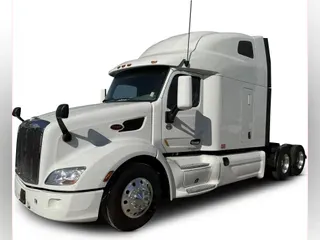 2022 Peterbilt 579