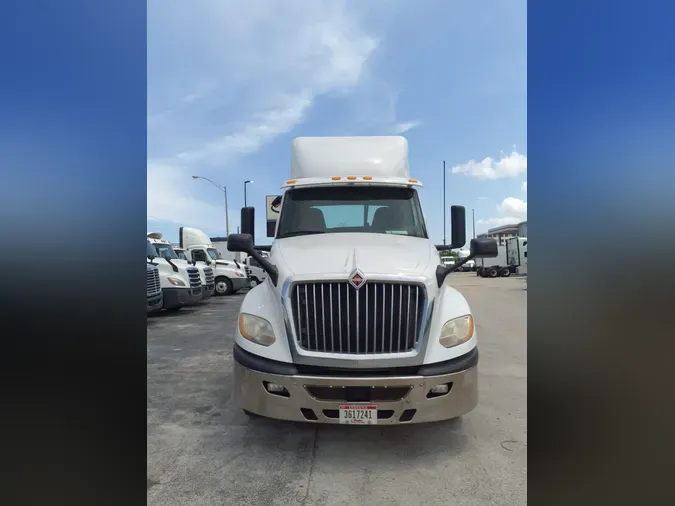 2018 NAVISTAR INTERNATIONAL LT625 DAYCAB T/A