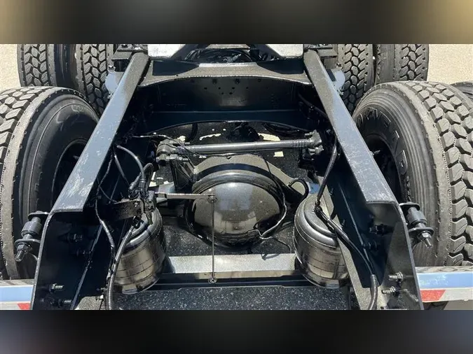 2022 KENWORTH T680