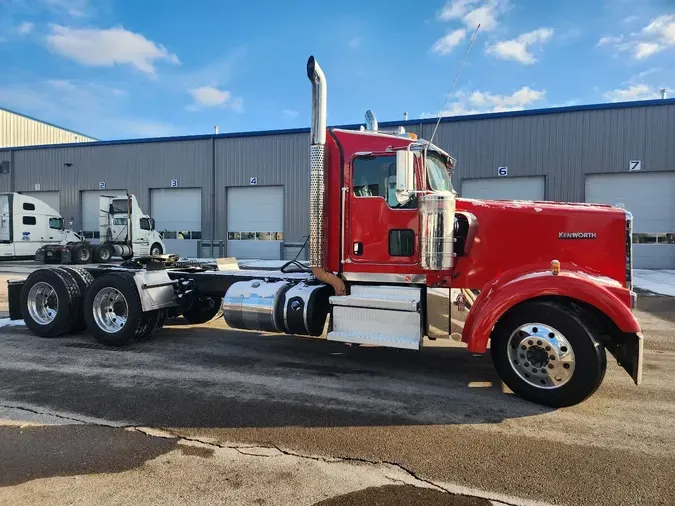 2018 KENWORTH W900