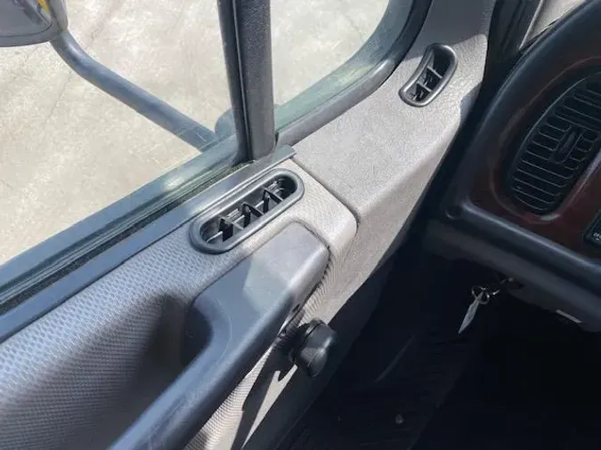 2020 Freightliner Business Class M2 106