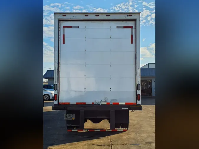 2012 FREIGHTLINER/MERCEDES M2 106