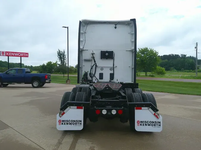2022 Kenworth T680