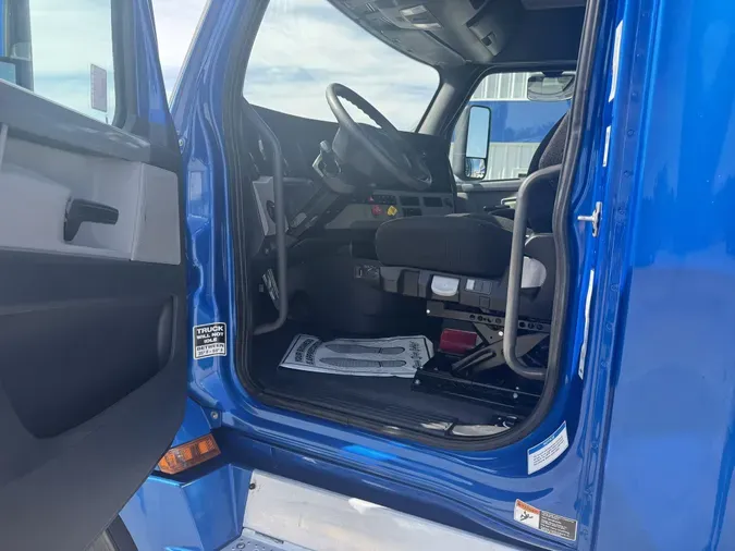 2019 Freightliner Cascadia 126