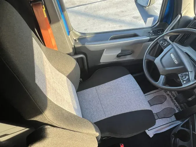 2020 Freightliner Cascadia 126