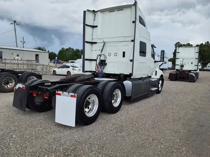 2020 NAVISTAR INTERNATIONAL LT625 SLPR CAB