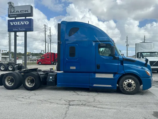 2019 Freightliner Cascadia 126