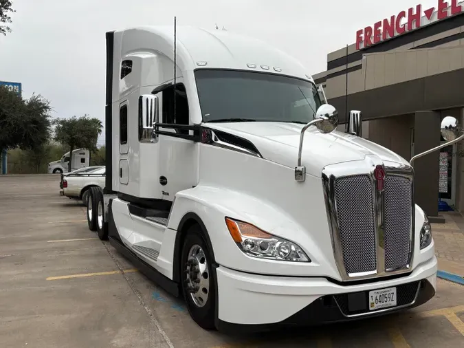 2024 Kenworth T680