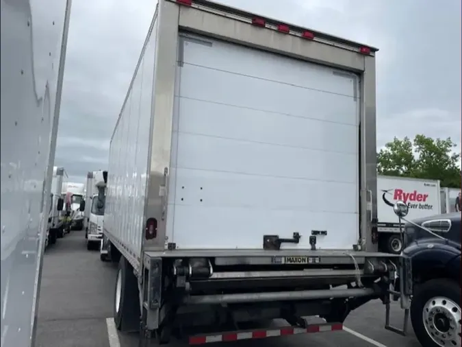 2019 FREIGHTLINER M2 106