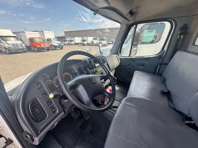 2021 Freightliner Business Class M2 106