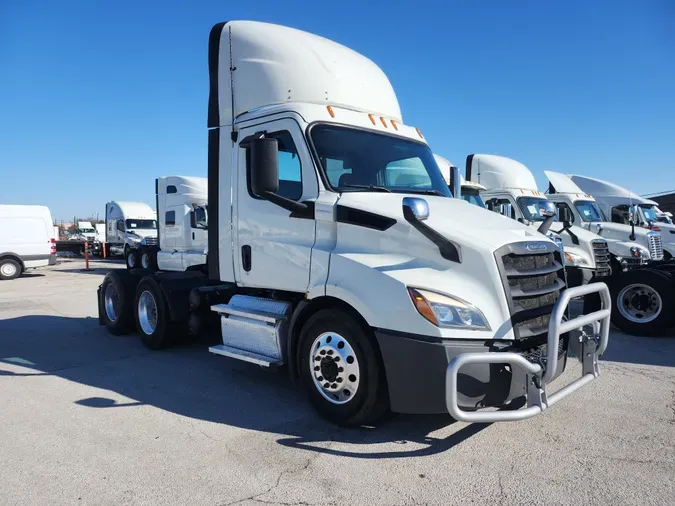 2020 FREIGHTLINER/MERCEDES NEW CASCADIA 116