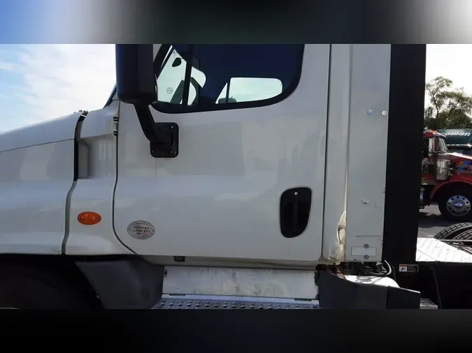 2019 Freightliner Cascadia 125