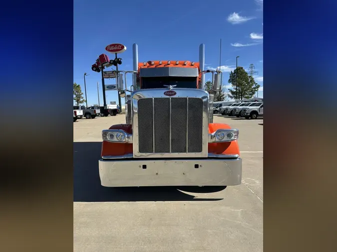 2024 Peterbilt 389
