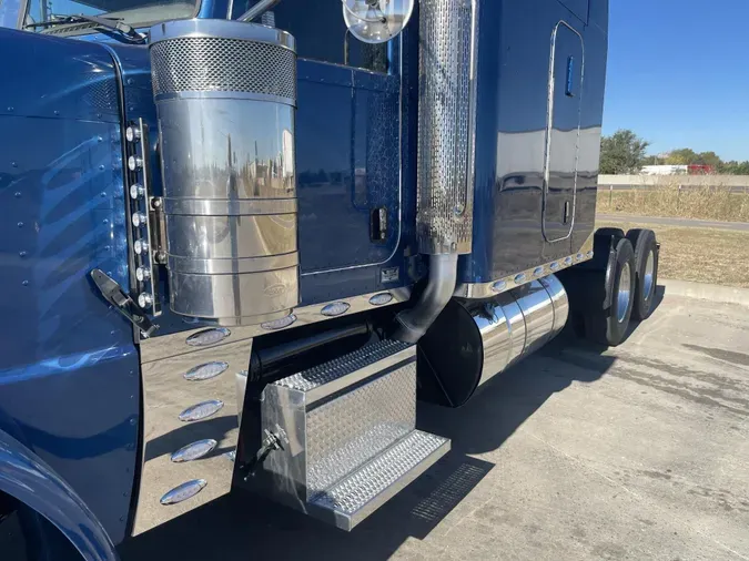 2023 Peterbilt 3892a8b4a4c76dabaa87623927f103006de