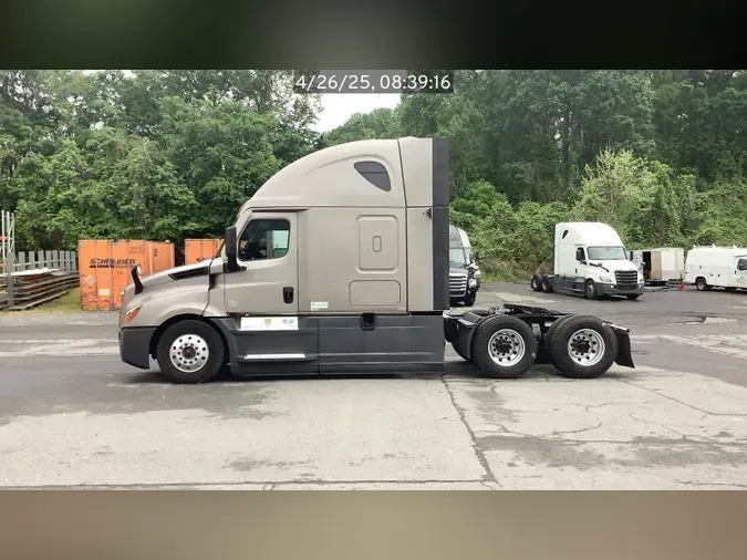 2022 Freightliner Cascadia