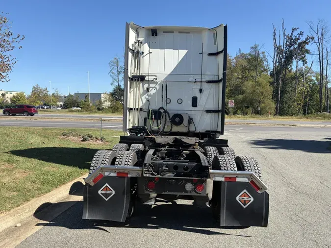 2022 International LT625