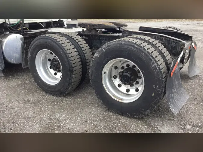 2021 Freightliner Cascadia 126