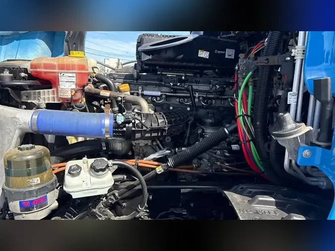 2022 FREIGHTLINER CA126