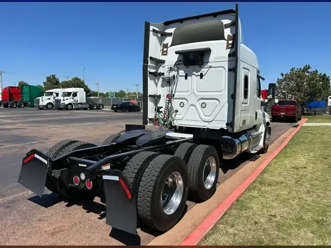 2020 FREIGHTLINER CASCADIA