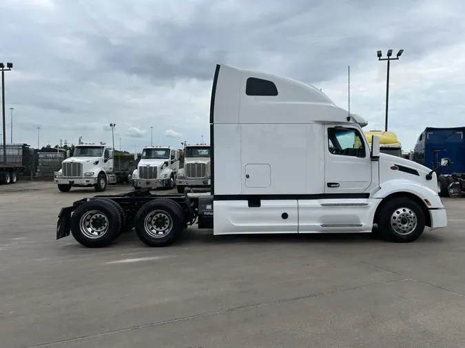 2022 Peterbilt 579
