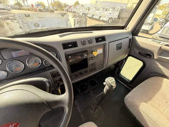 2018 Peterbilt 337