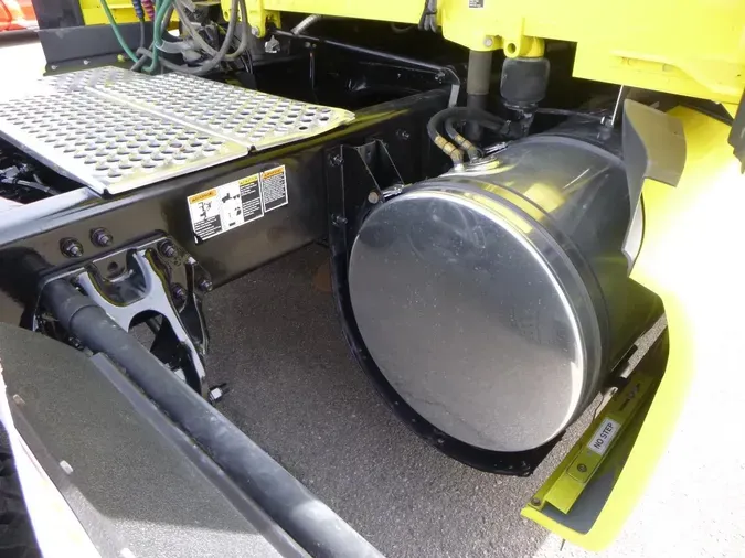 2021 Kenworth T6802a988764a88b444f8cd42fe9a6a8ac3f