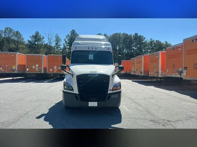 2020 Freightliner Cascadia 126