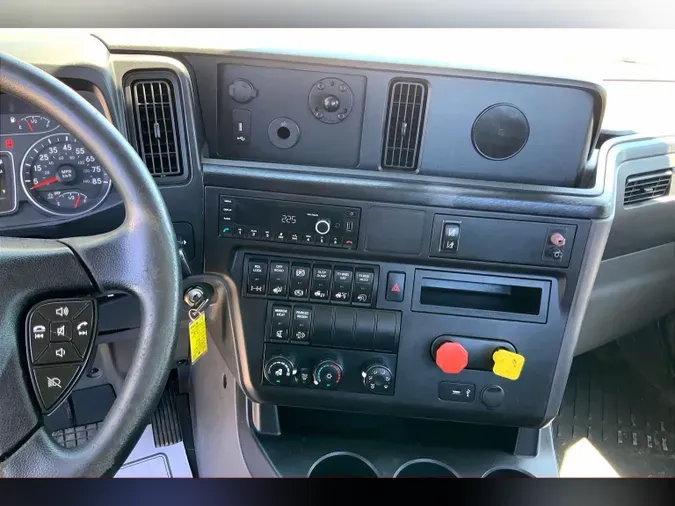 2021 INT LT625 6x4