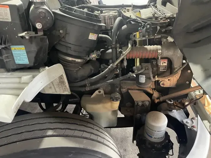 2019 FREIGHTLINER/MERCEDES M2 106