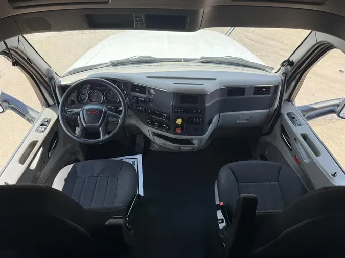 2022 Peterbilt 579