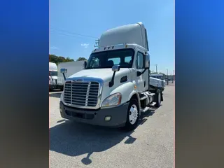 2014 Freightliner CASCADIA 113