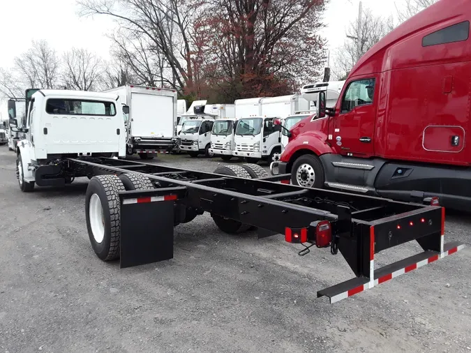 2018 FREIGHTLINER/MERCEDES M2 106