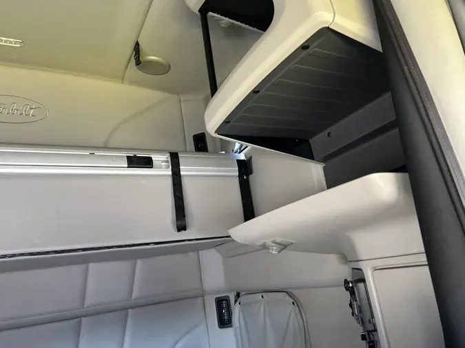 2024 Peterbilt 579