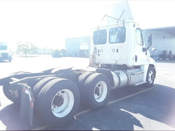 2019 FREIGHTLINER CASCADIA 125