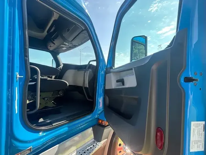 2020 FREIGHTLINER CA1262aaae43cd1d1d18343c8ecf80c25cfdc