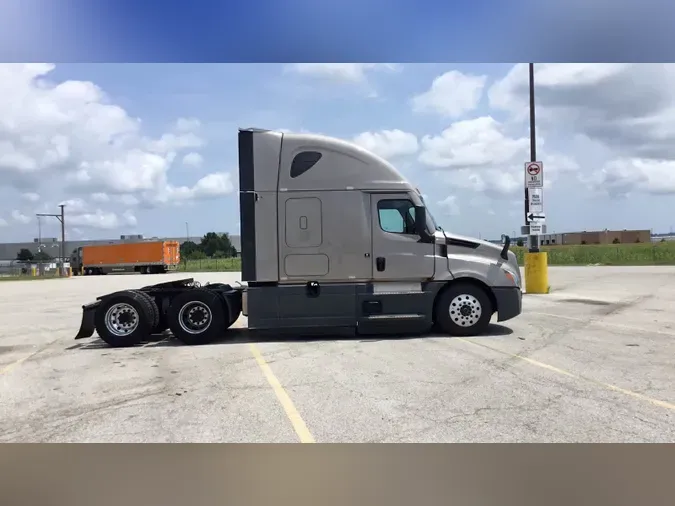2025 Freightliner Cascadia 1262aab9faa99bb64a7b3df868484c108a2