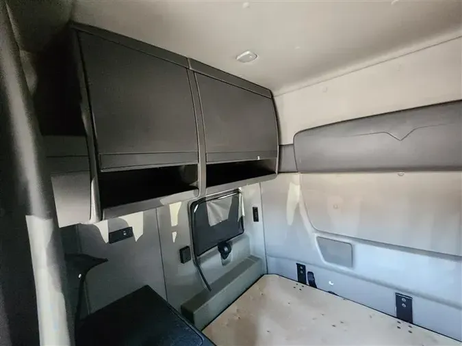 2021 INTERNATIONAL LT625
