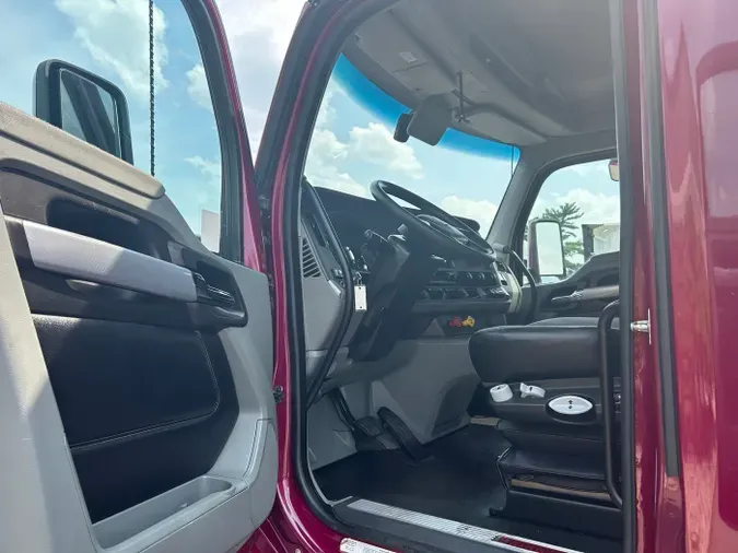 2022 Kenworth T680