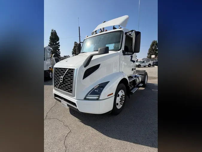 2020 VOLVO VNR42T 3002aaffeb784a189f539e0cd266414fc68