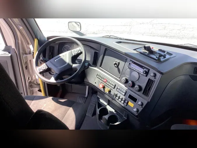 2024 Freightliner Cascadia 126