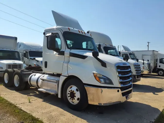 2019 FREIGHTLINER NEW CASCADIA PX12664