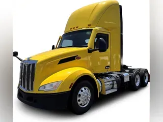 2023 Peterbilt 579